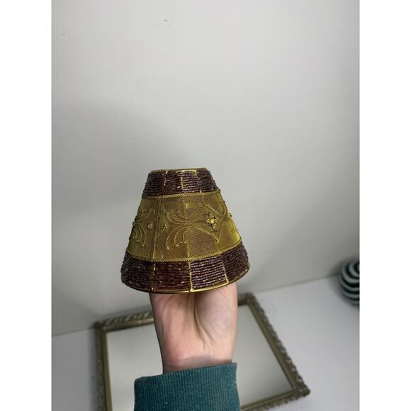 Gorgeous Vintage Purple Seedbeaded and Gold Mesh and Gold Metalwork Shade - Picture 9 of 10
